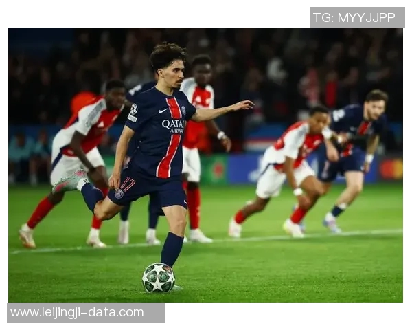 德甲惊现冷门巴黎圣日耳曼小胜切尔西红牌事件引发全场热议