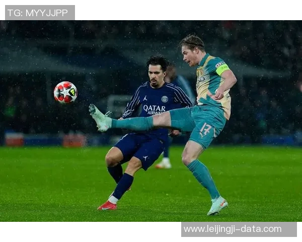 欧冠激战:国米与皇马1比1平局逆转瞬间点燃全场激情解析